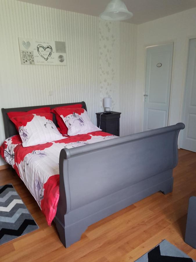 Le Logis Du Marais Bed & Breakfast Les Magnils-Reigniers ภายนอก รูปภาพ