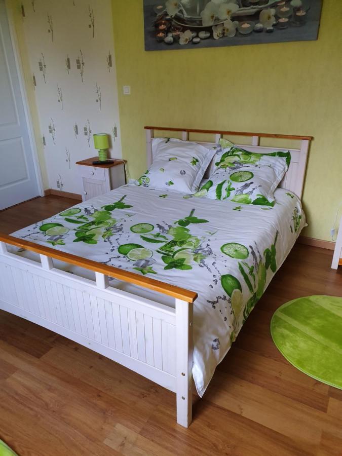 Le Logis Du Marais Bed & Breakfast Les Magnils-Reigniers ภายนอก รูปภาพ